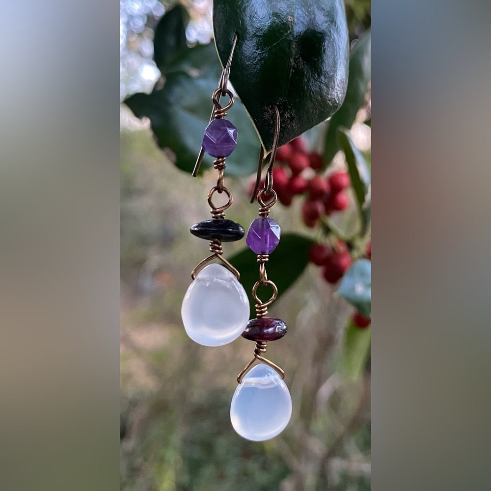 Chalcedony, Garnet and Amethyst Dangle Earrings - Picture 3 of 4
